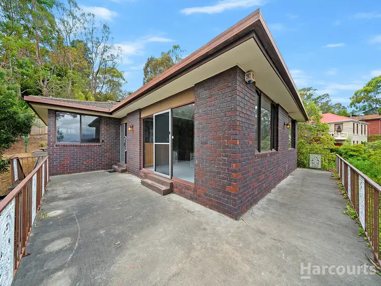 47 Begonia Street, Lindisfarne TAS 7015