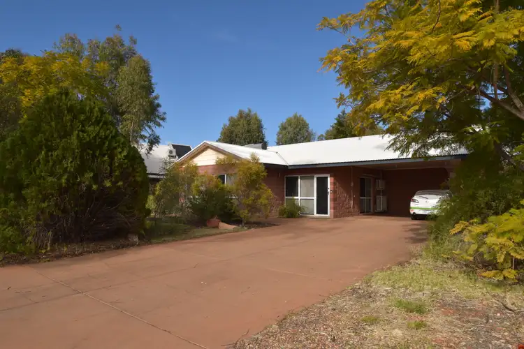 8 The Links, Desert Springs NT 870