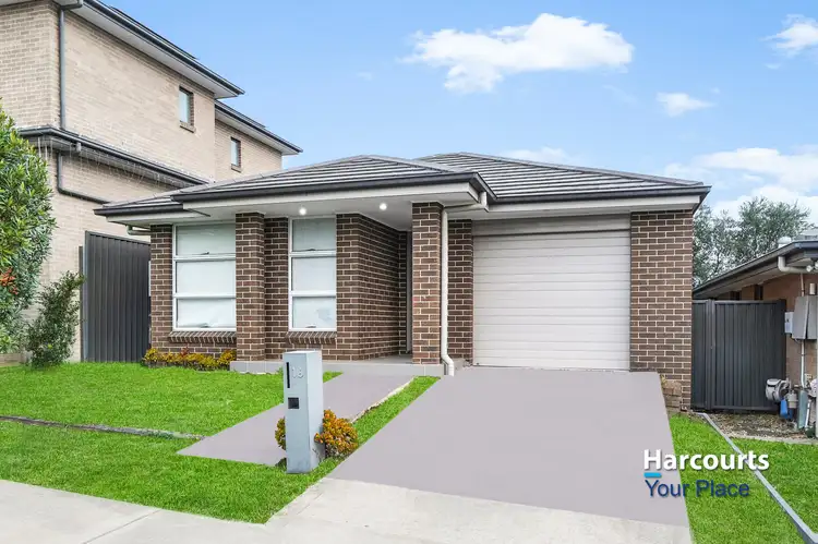 16 Flagship Ridge, Jordan Springs NSW 2747