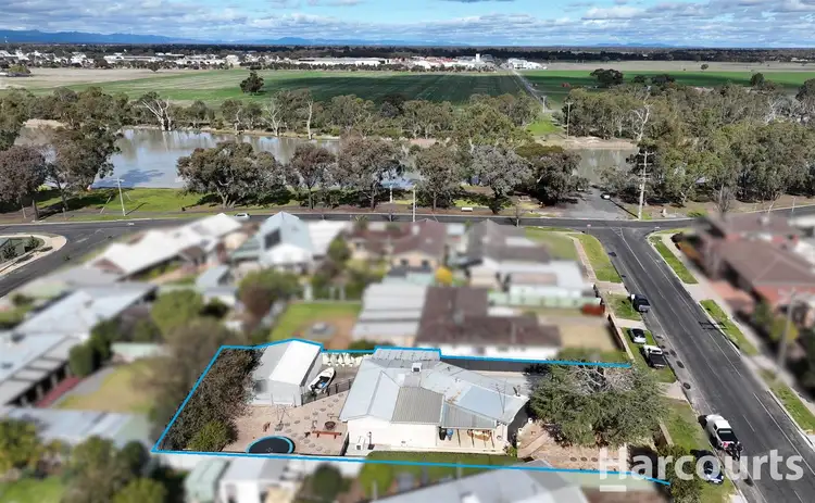 51 Bennett Road, Horsham VIC 3400