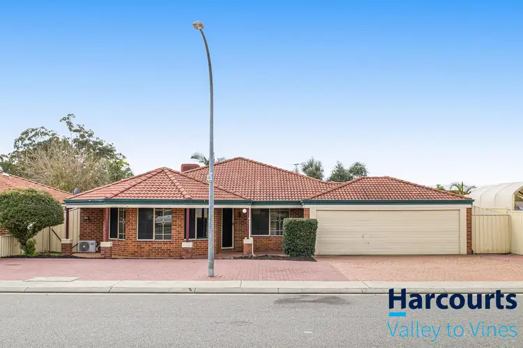 5 Buttercup Crescent