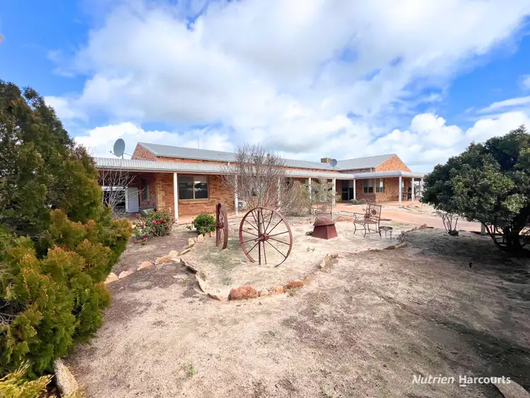 895 Hunter Road, South Kumminin WA 6368