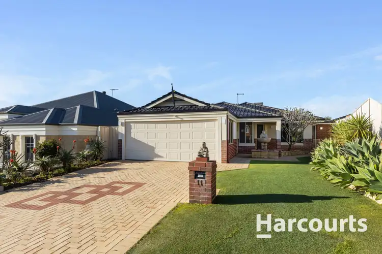11 Melfort Circle, Kinross WA 6028