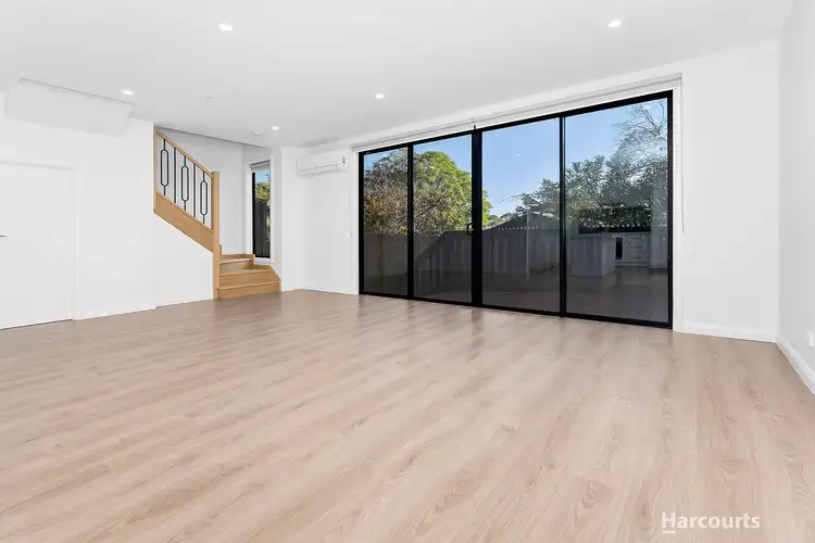 1-3 Curlew Court