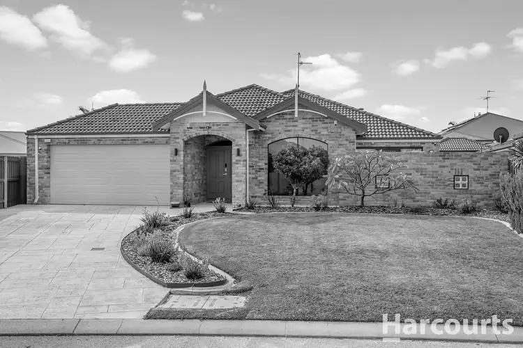 10 Gardenia Approach, Halls Head WA 6210