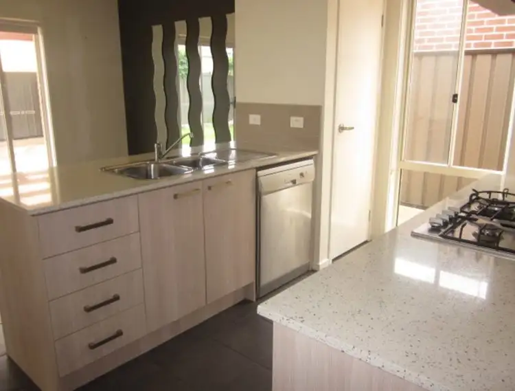 Fourth view of Homely house listing, 27 Cockatiel Circuit, Craigieburn VIC 3064