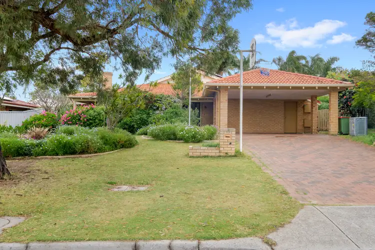 15 Kirwan Way
