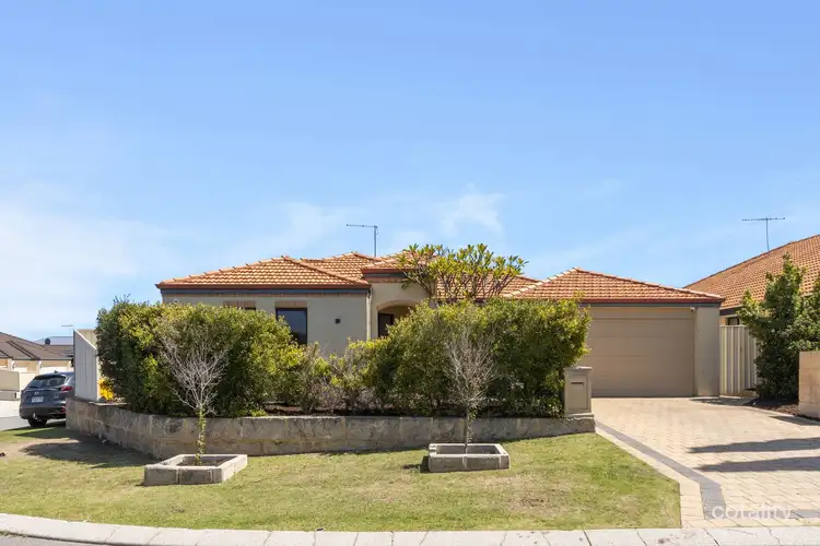 44 Edgeworth Circuit