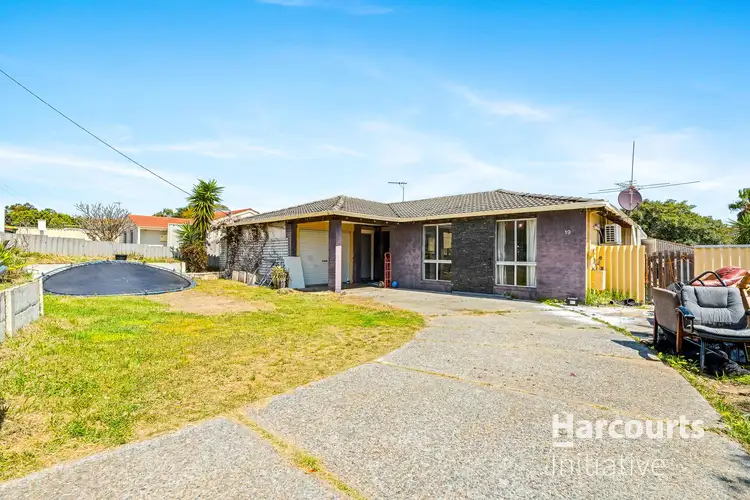 19 Curtis Way, Girrawheen WA 6064