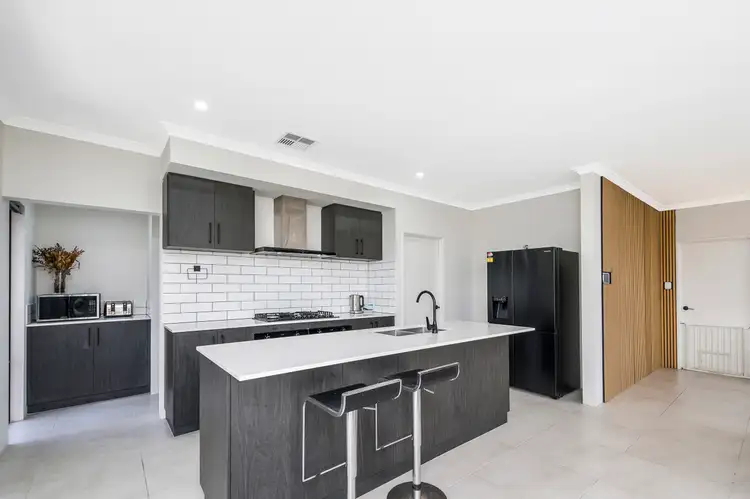 12 Chevalier Way