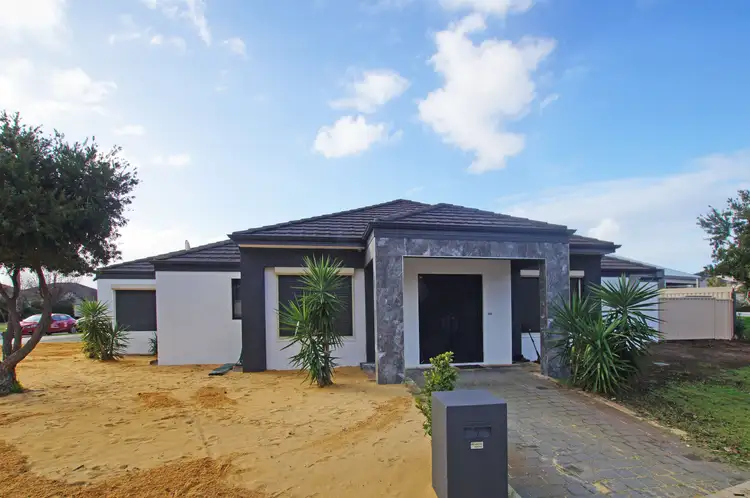 2 Lavender Chase, Darch WA 6065