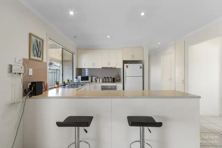 Fifth view of Homely house listing, 8 Cairns Crescent, Riverton SA 5412