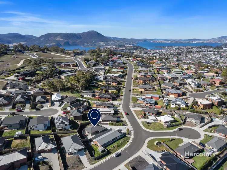 Main view of Homely unit listing, 2/30 Mahoney Drive, Claremont TAS 7011