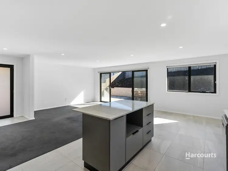 Fifth view of Homely unit listing, 2/30 Mahoney Drive, Claremont TAS 7011