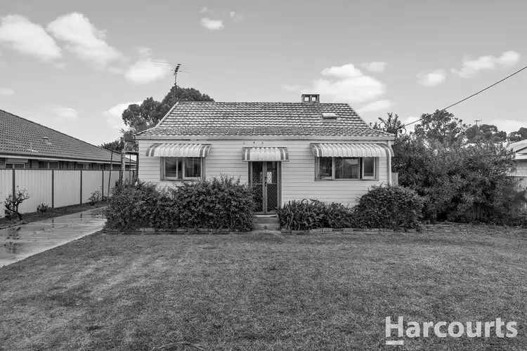 12 Kitchener Street, Dudley Park WA 6210