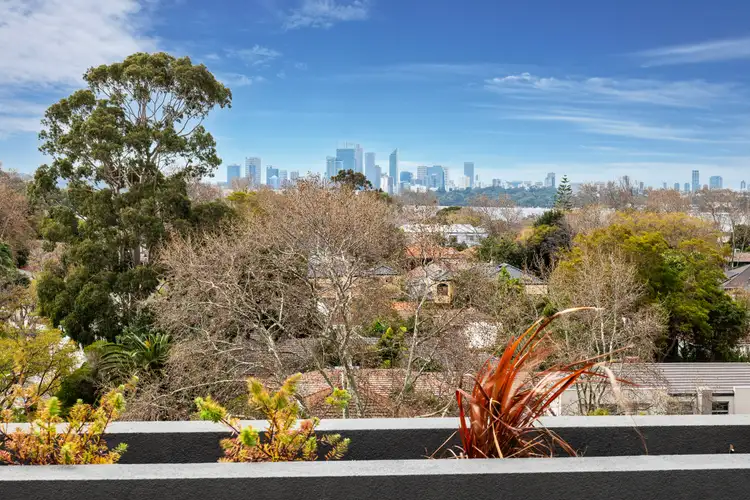 305/8 Macrae Road, Applecross WA 6153