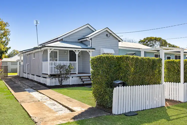 5A Bernard Street, Newtown QLD 4350