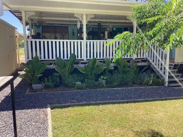 127 White Street, Pratten QLD 4370