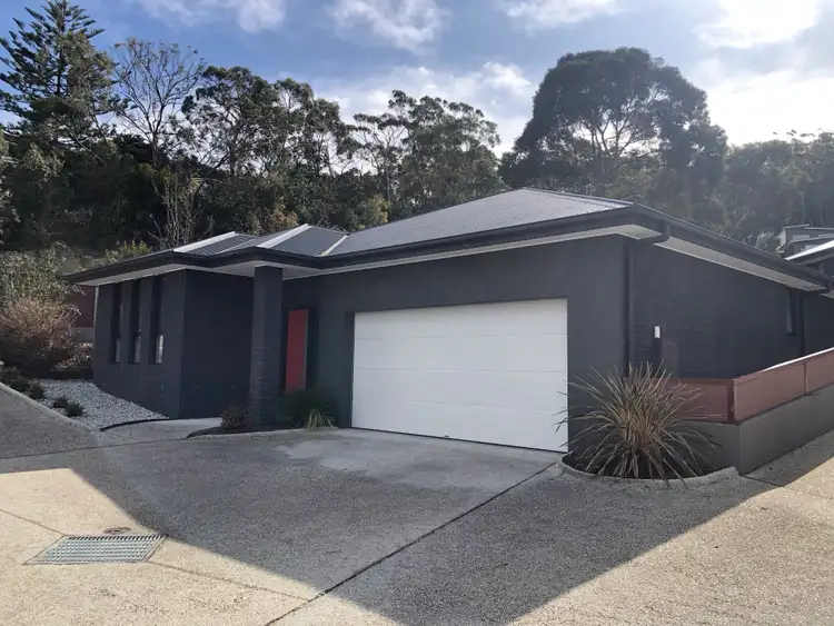 1/2 Vienne Drive, Howrah TAS 7018