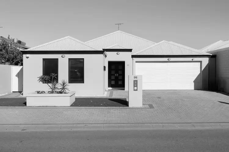 98 Murray Waters Boulevard, South Yunderup WA 6208