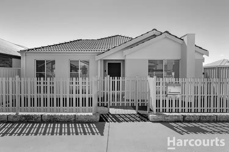 12 Ferrolana Chase, Madora Bay WA 6210