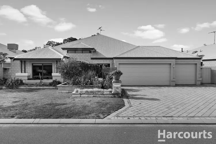 13 Carnarvon Way, Erskine WA 6210
