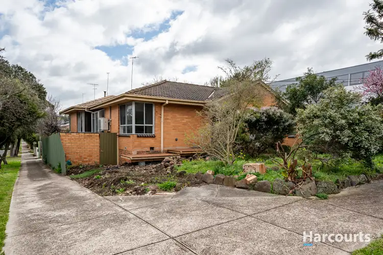 75 Valley Crescent, Glenroy VIC 3046