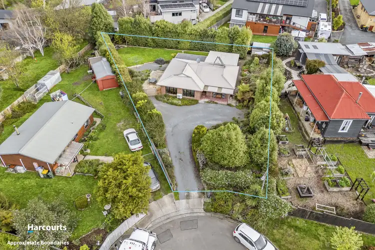 12 Wellington Street