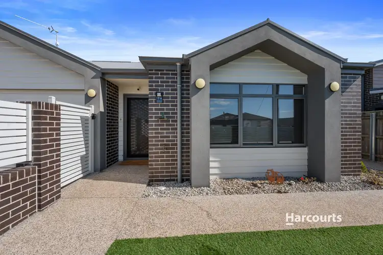 19A Quinlan Crescent