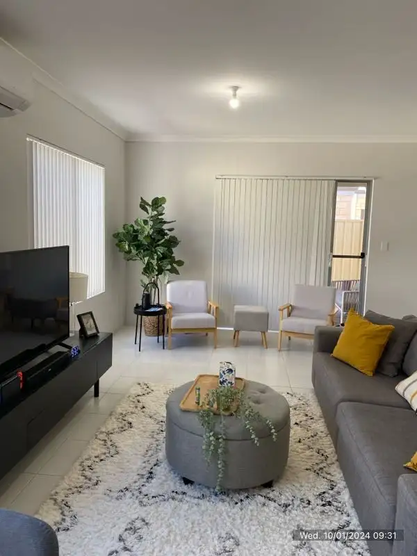 24 Hoypoy Gardens, Darch WA 6065