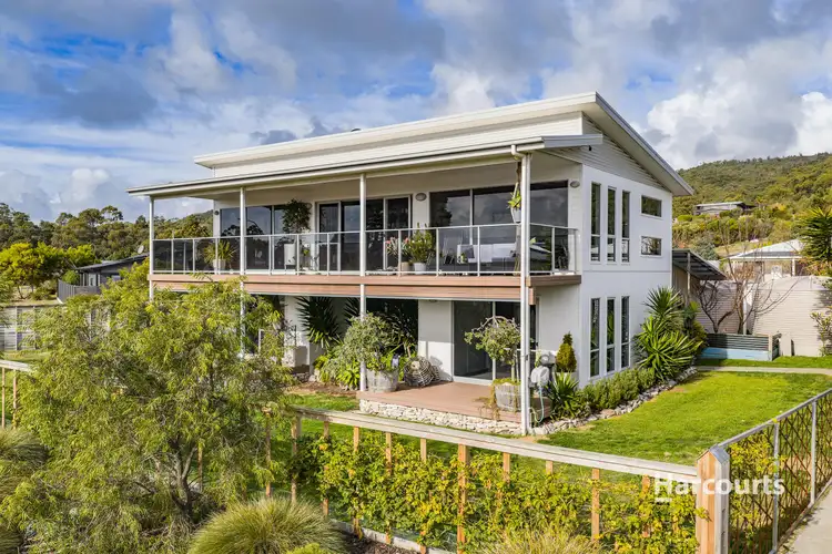 2 Serrata Crescent, Sisters Beach TAS 7321