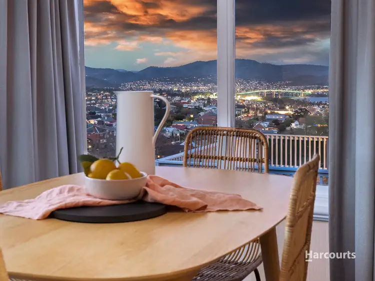 28 Whelan Crescent, West Hobart TAS 7000