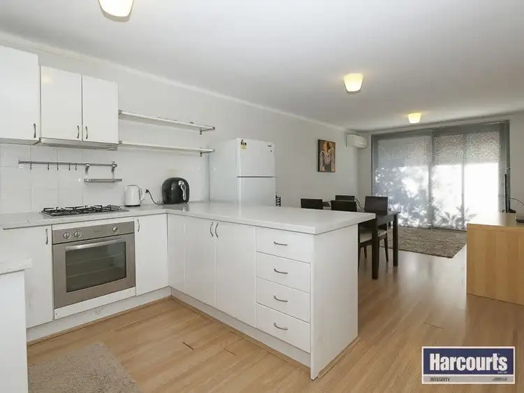 738 Beaufort Street