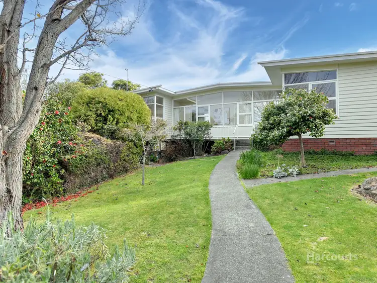 3 Nubeena Crescent, Taroona TAS 7053