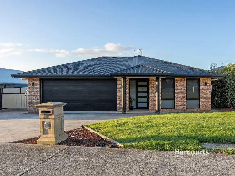 23 Hales Street, Penguin TAS 7316