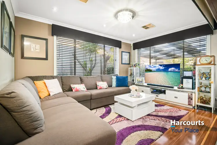 6 Dunlop Avenue, Ropes Crossing NSW 2760