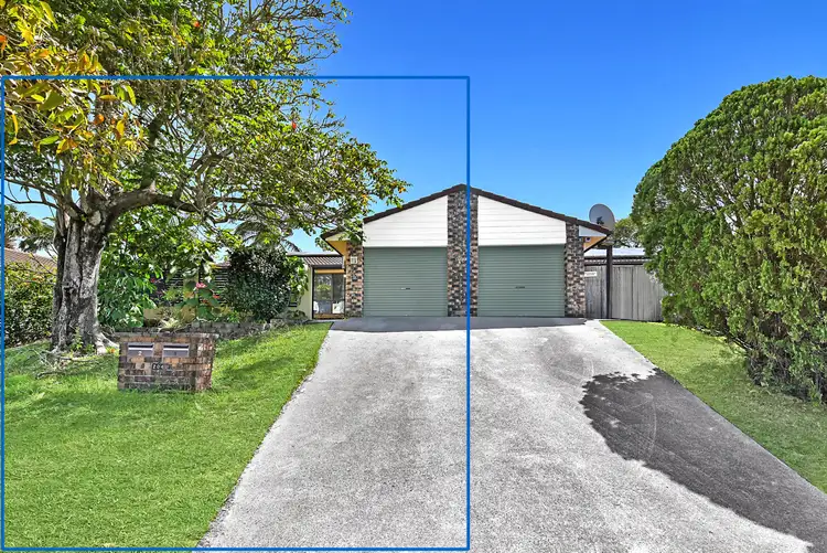 2/204 Olsen Avenue, Arundel QLD 4214