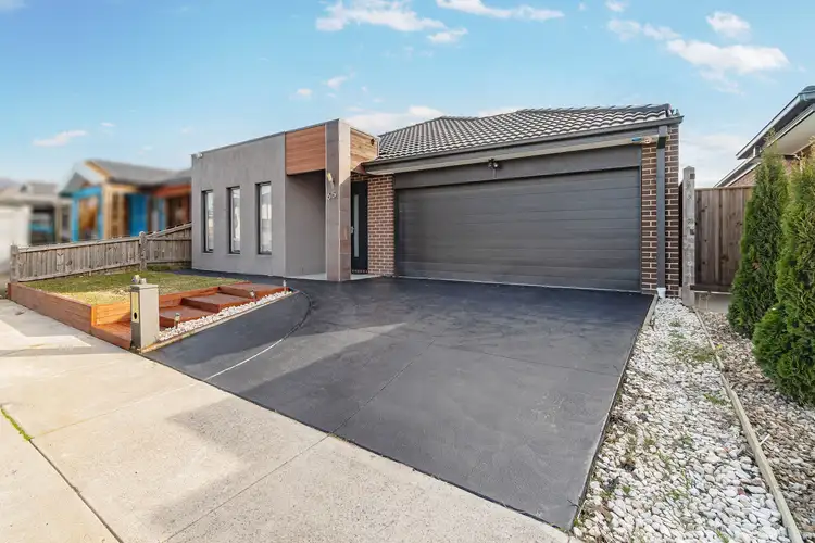 65 Barkers Crescent, Mickleham VIC 3064