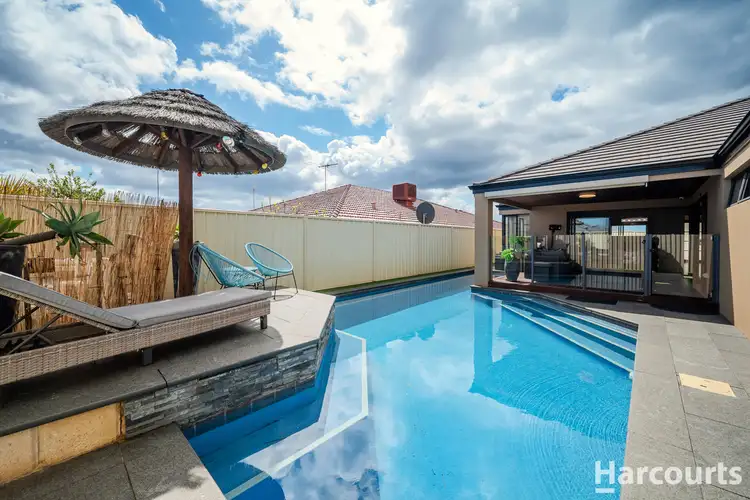 8 Bardeen Pass, Carramar WA 6031