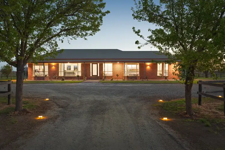 40 Bloomfield Lane, Cardinia VIC 3978