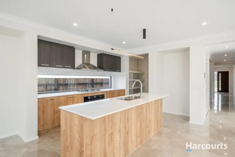 69 Leyburn Parade, Wollert VIC 3750