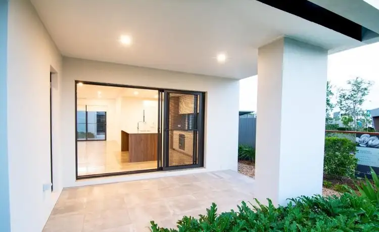 Sixth view of Homely townhouse listing, 1/192 Greenacre Drive, Arundel QLD 4214
