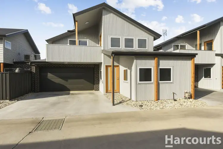 2/8 Bowden Steet, Horsham VIC 3400