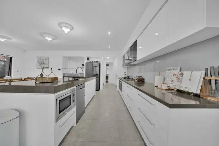 Sixth view of Homely house listing, 31 Debonair Parade, Craigieburn VIC 3064