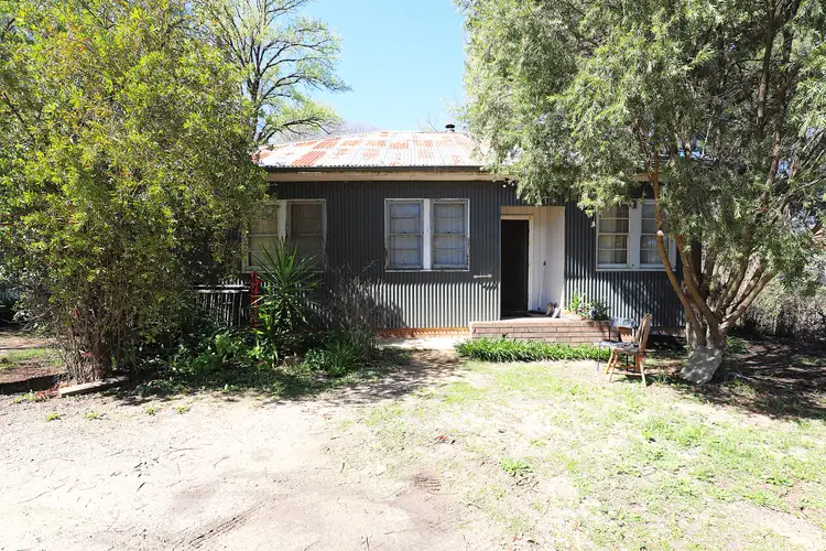 300 Parker Street, Cootamundra NSW 2590