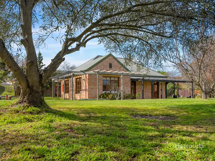 9 St Johns Circle, Richmond TAS 7025