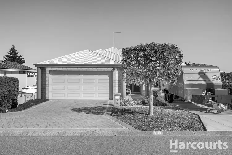 18 Selene Way, San Remo WA 6210