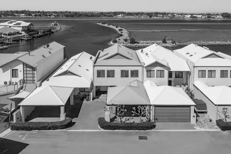 23/3 Piccolo Place, Halls Head WA 6210