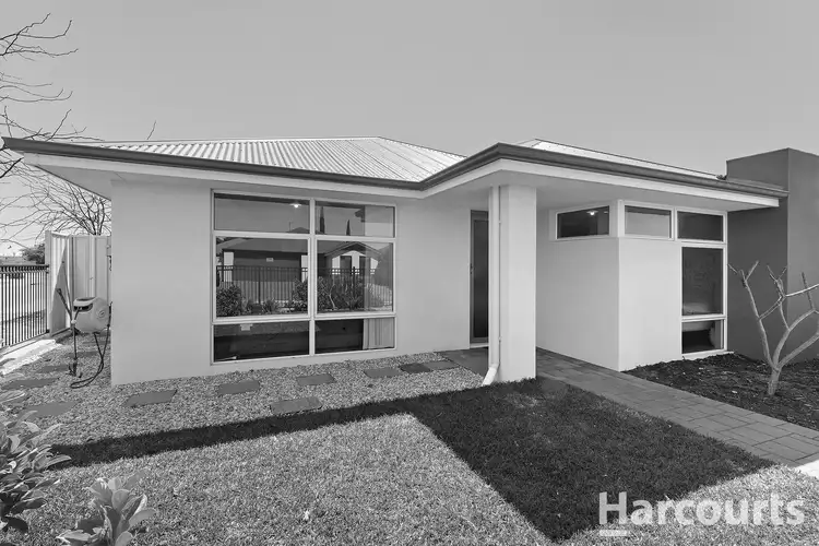1 Payanna Grange, Lakelands WA 6180