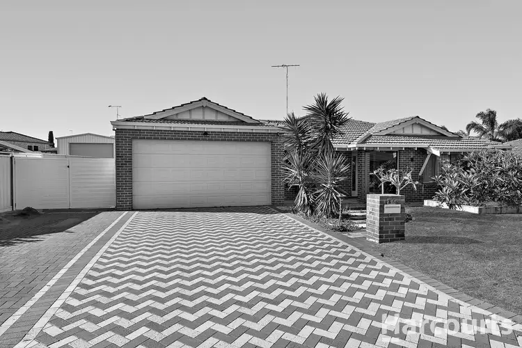 56 Floribunda Avenue, Halls Head WA 6210